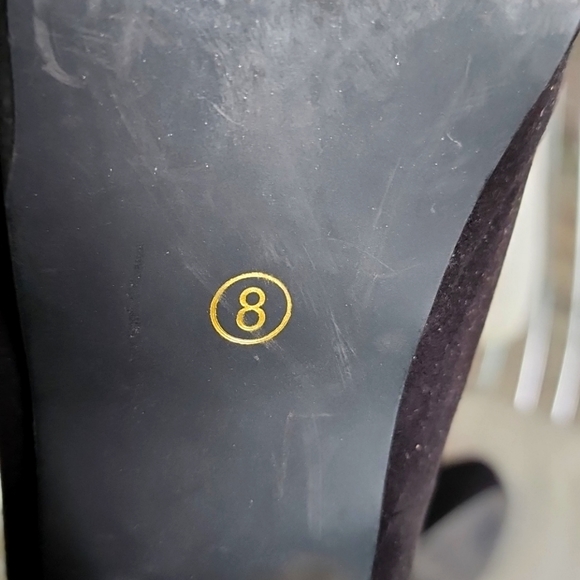 EUC GORGEOUS ROUND-TOE, SUEDETTE STILLETOS by GLAZE!!! - Picture 10 of 10